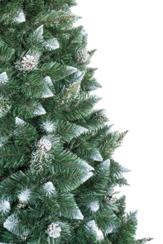 Umělý vánoční stromek Borovice Stříbrná s krystaly ledu. Strom má zelené jehličí a konce větví jsou pokryté sněhem a ozdobené ledovými krystalky.