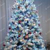 Umělý vánoční stromek Borovice Bílá 240cm