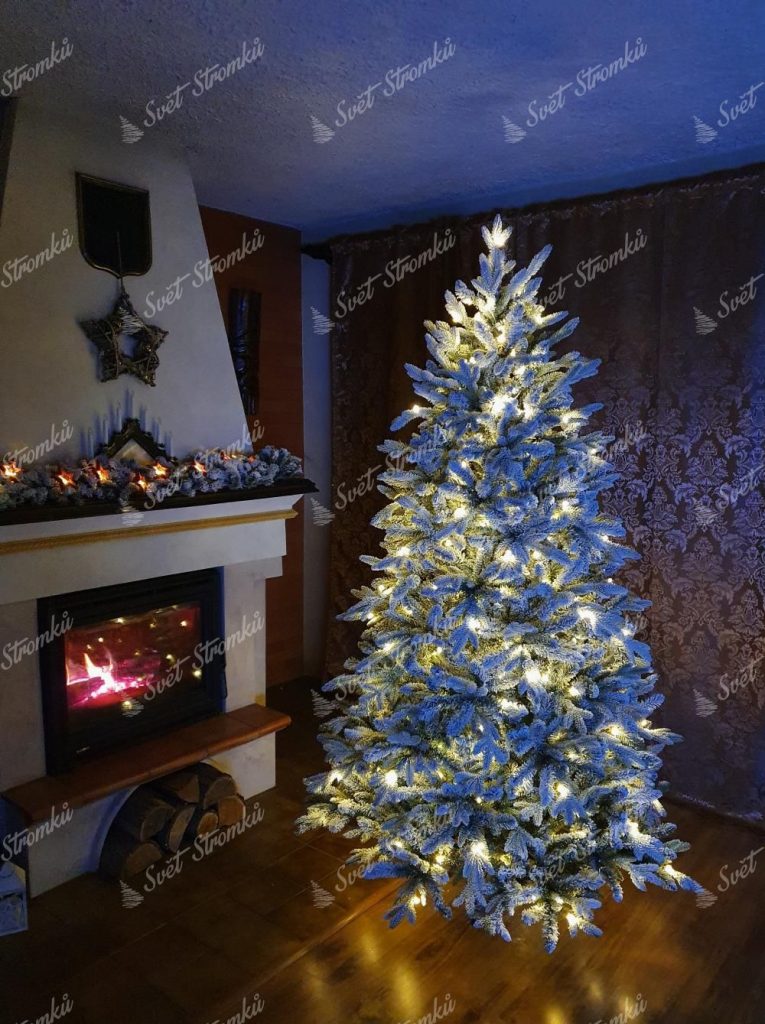 3D vánoční stromek Smrk Královský s LED osvětlením