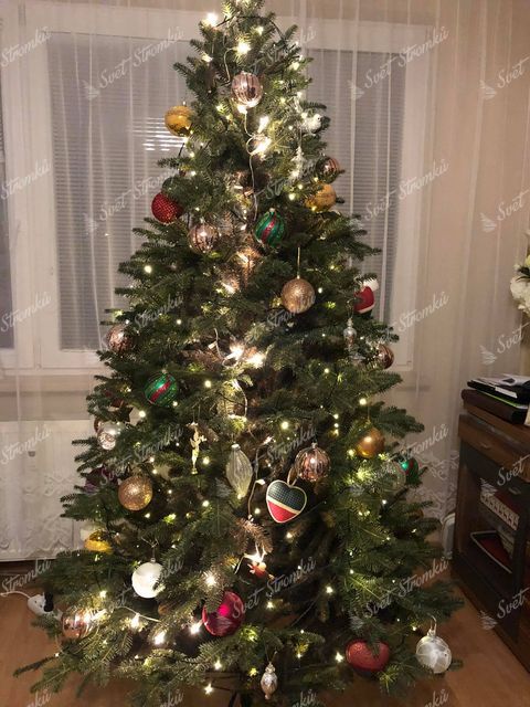 Umělý vánoční stromek 3D Jedle Smaragdová 210cm