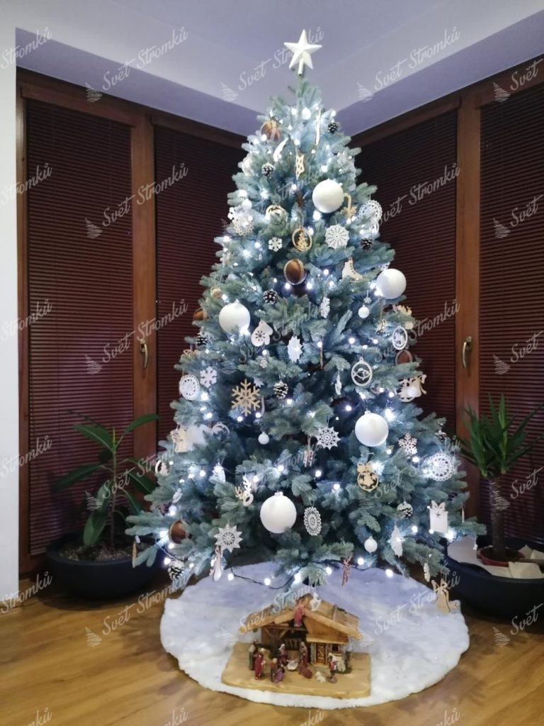 Umělý vánoční stromek 3D Smrk Ledový 210cm
