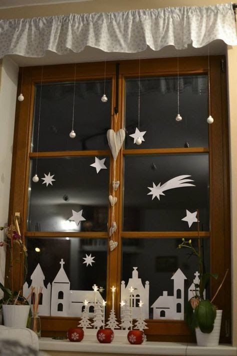 Vánoční dekorace do okna z papíru