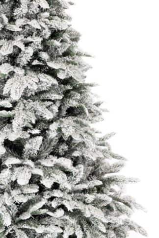 Umělý vánoční stromek 3D Jedle Alabsatrová. Strom má větve hustě pokryté sněhem.
