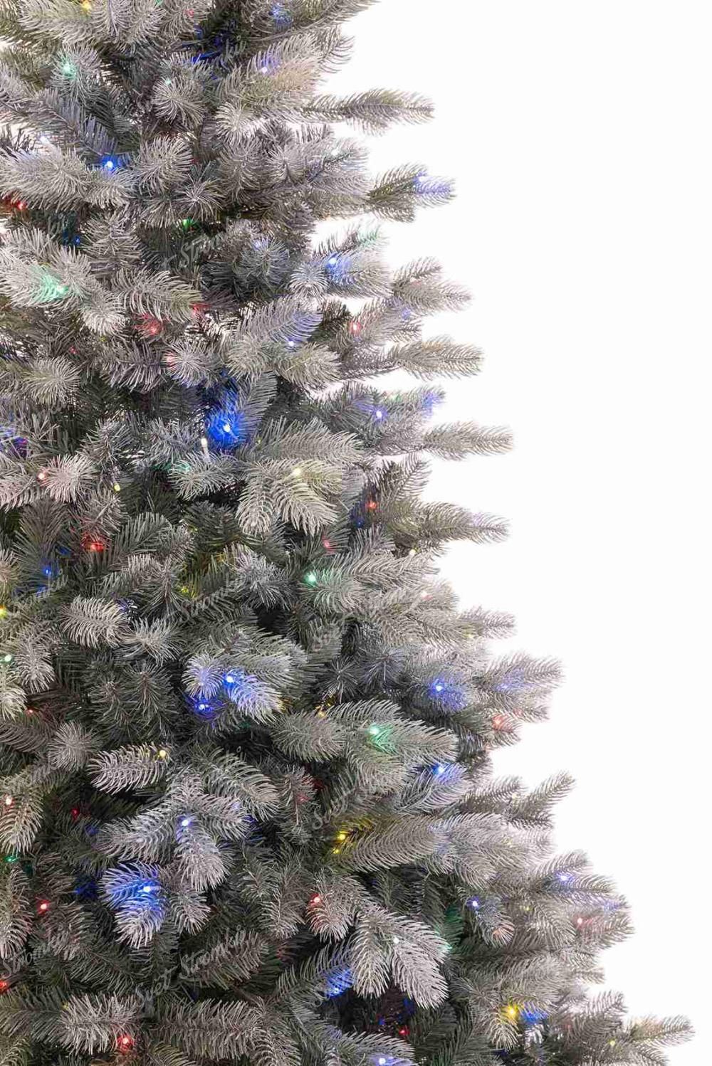 Detail vánočního stromku 3D Borovice Stříbřitá LED s hustými zeleno stříbrnými větvičkami